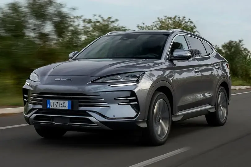 Китайські авто: продажі впали вдвічі, але електрокари тримають лідерство