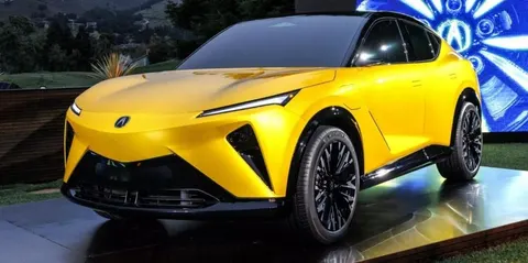 Acura готує великий трирядний кросовер: що відомо про новинку
