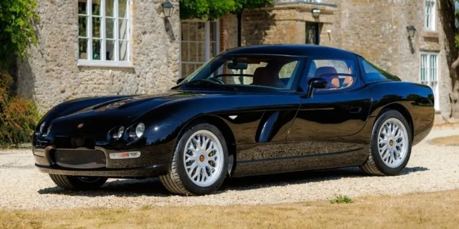Bristol Cars відроджує купе Fighter: п'ять екземплярів на старих шасі