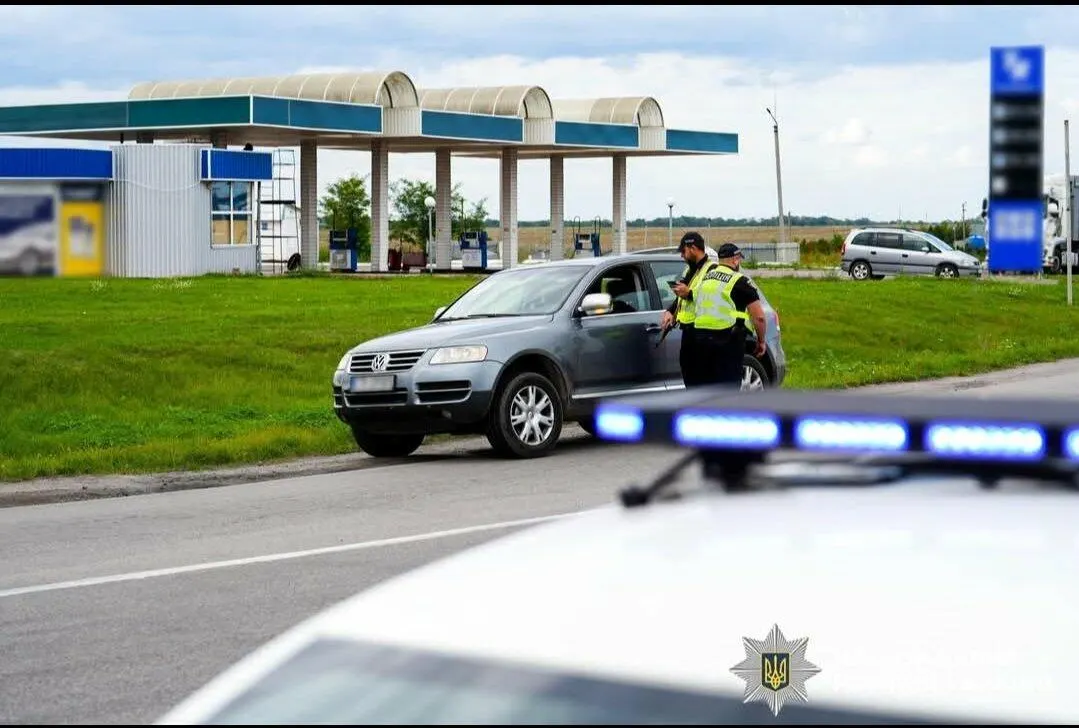 На Рівненщині затримали підозрюваного у викраденні Volkswagen Touareg під час тест-драйву