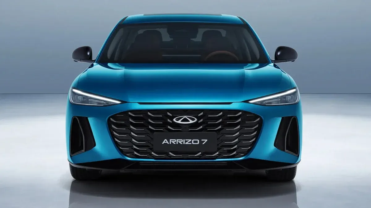 Chery Arrizo 7: новий седан за $15 000 із дизайном Audi та гібридом