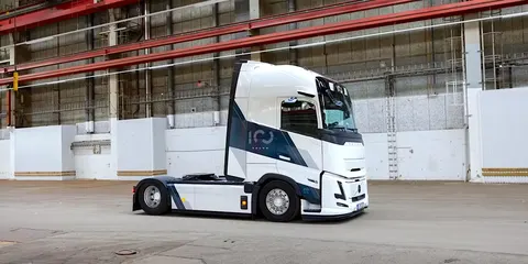 Volvo FH та FH16 Electric отримали ювілейну версію до 100-річчя
