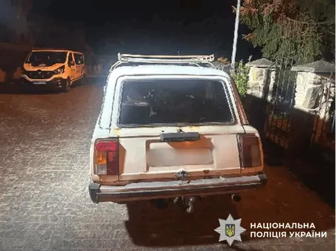 На Буковині жінку підозрюють у викраденні автомобіля: деталі справи
