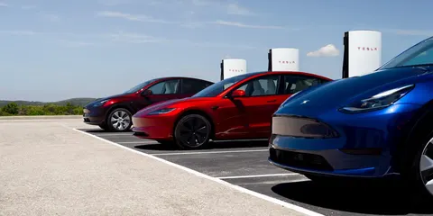 Tesla Model 3 і Model Y: розслідування через дефект передньої підвіски
