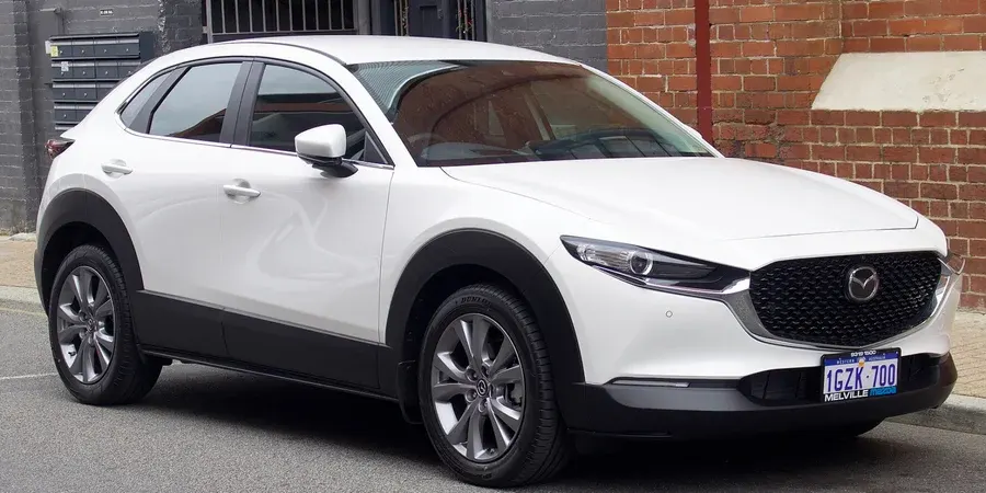 Mazda відкладає новий CX-30 до 2030 року через мита США