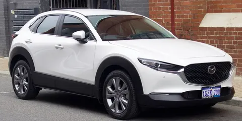 Mazda відкладає новий CX-30 до 2030 року через мита США