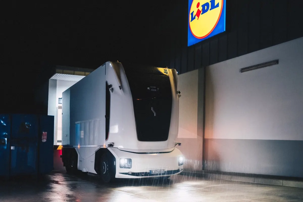 Безкабінна фура Einride почала комерційну доставку для Lidl у Німеччині