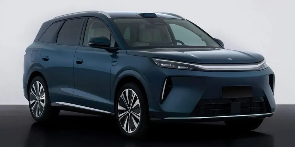 BYD розкрила серійний вигляд електрокросовера Tang 8 Series