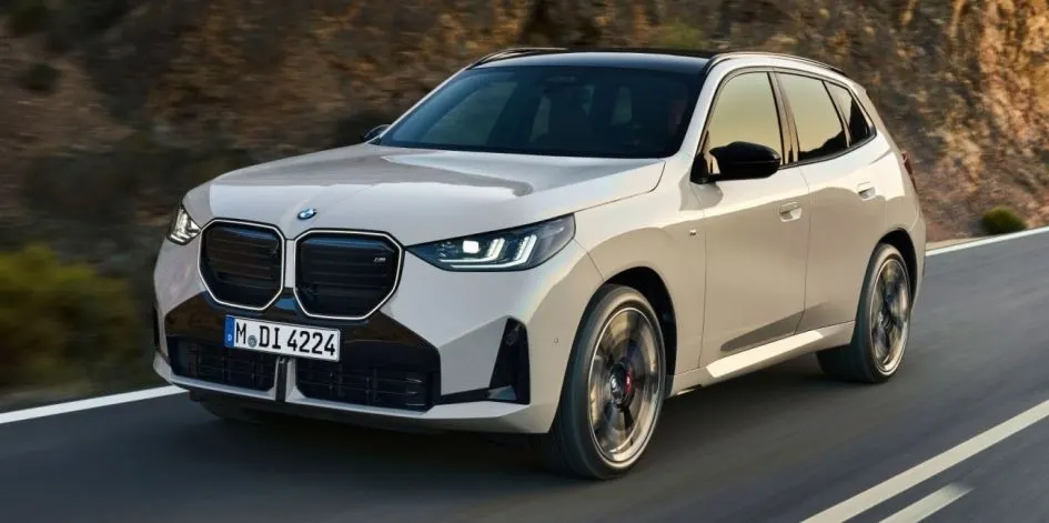 BMW відкликає майже 28 тисяч авто через ризик втрати тяги та ще 13 кросоверів X3