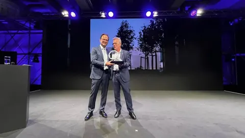 Volvo FH, FM та FMX Electric виграли титул «Міжнародна вантажівка 2027 року»