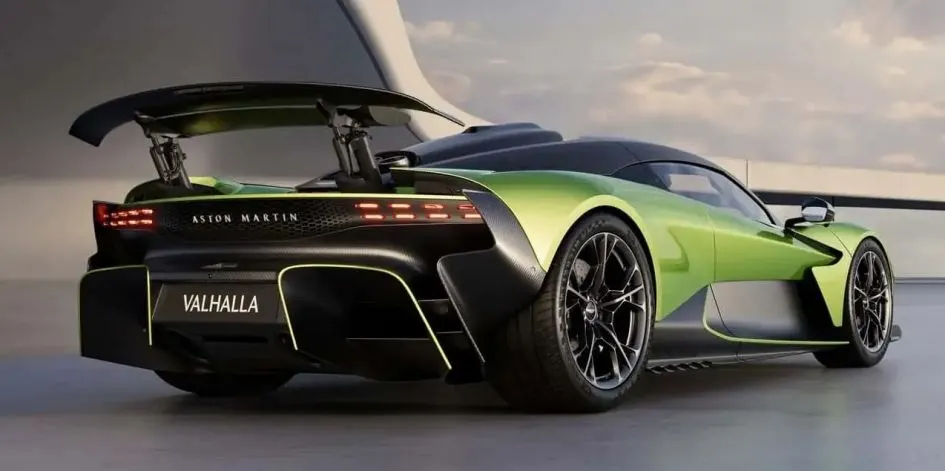 Aston Martin може показати відкриту Valhalla Spider у листопаді 2026 року
