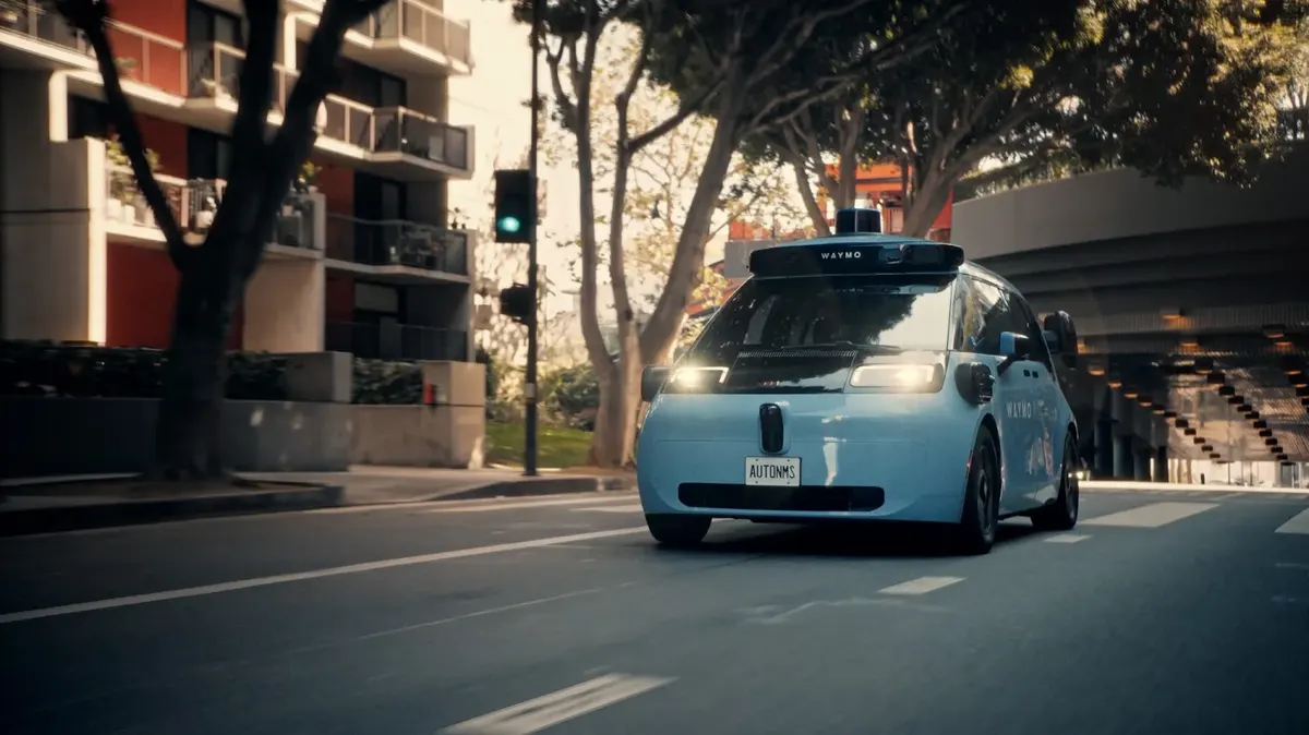 Waymo запускає комерційні поїздки на китайських роботаксі Ojai у трьох містах США