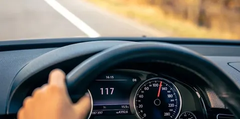 Американці масово перевищують швидкість: що показало дослідження AAA