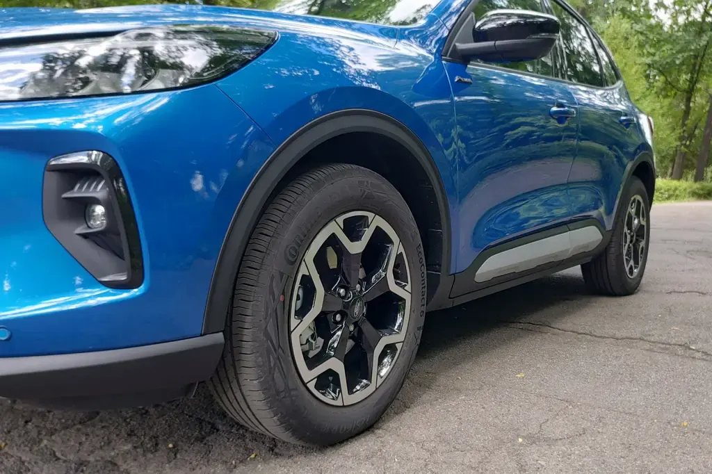 Ford Kuga Active X Hybrid: оновлений кросовер з акцентом на комфорт та економічність