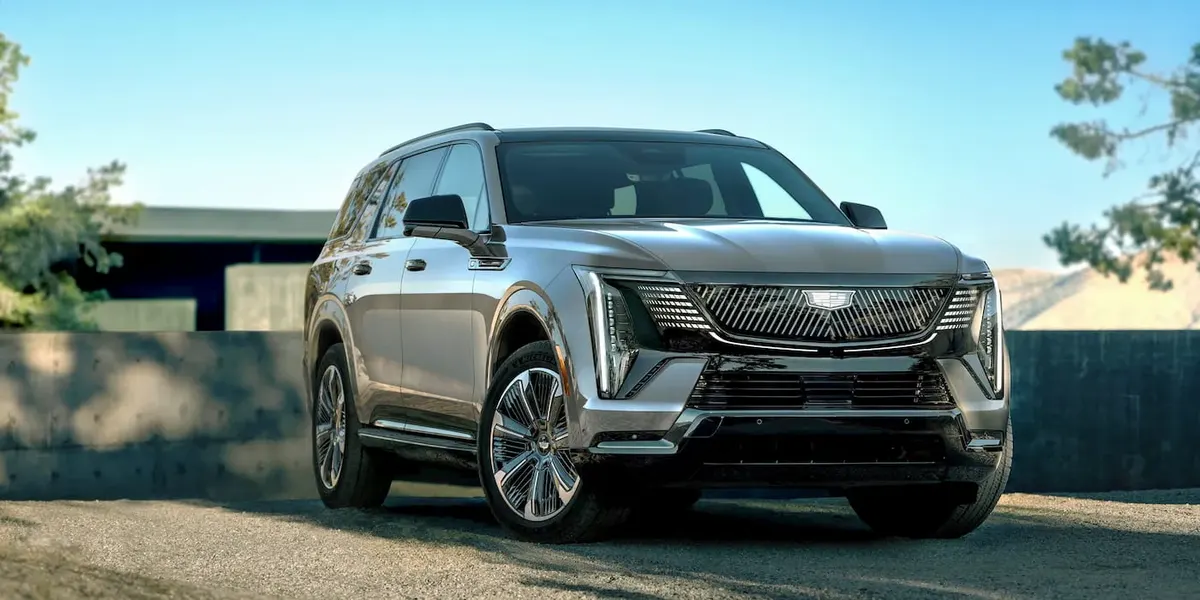 Cadillac запускає ручну кастомізацію Escalade IQ за $55 000