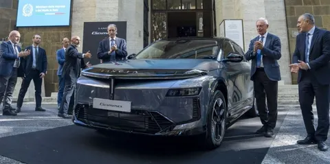 Lancia Gamma повернулася: кросовер дебютував у Римі