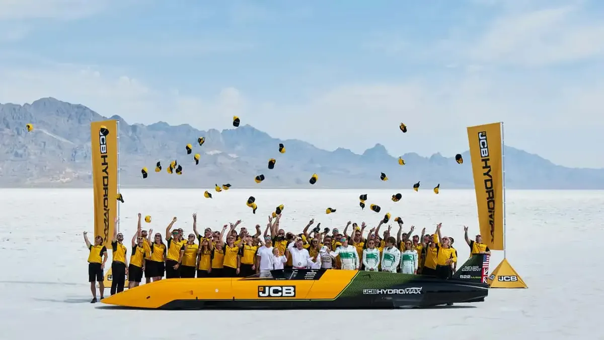 JCB Hydromax став найшвидшим водневим автомобілем в історії