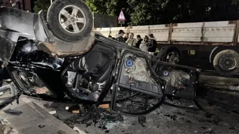 У Львові невідомі перекинули службовий автомобіль ТЦК після перевірки документів