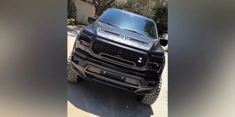 Дуейн Джонсон показав новий Shelby F-150: 810 к.с. і підйом підвіски