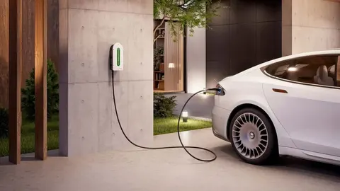 Schneider Electric випустив домашню зарядку з динамічним балансуванням