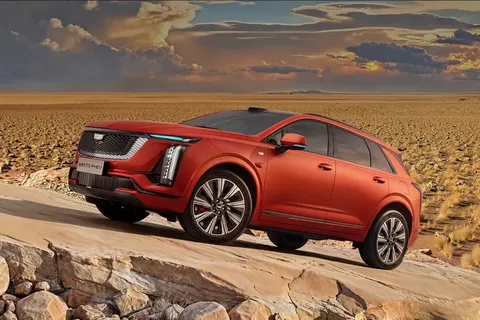 Cadillac XT5 PHEV: 524 к.с. та запас ходу 1360 км — що пропонує новий гібрид