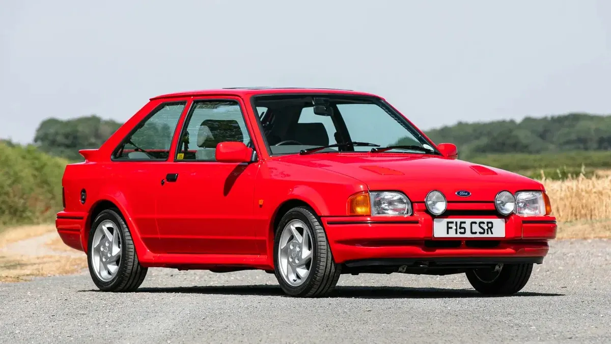 Рідкісний Ford Escort RS Turbo 1989 року продають за $75 000: пробіг — 9,2 тис. км