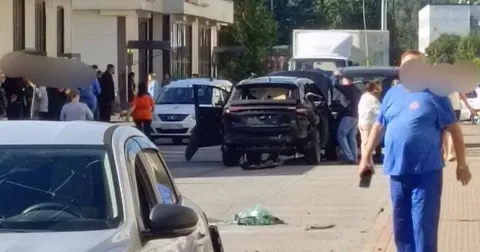 У Петербурзі вибух автомобіля: загинув підполковник армії РФ, дружина поранена