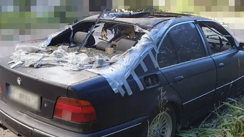 Атака дрона на авто в Херсоні: 53-річний чоловік поранений