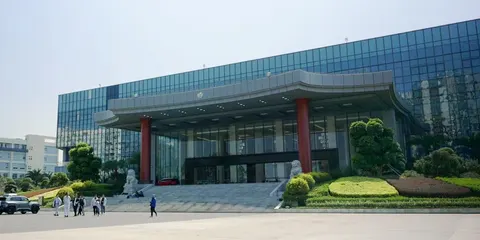 Китай посилив контроль якості електромобілів BYD та Geely