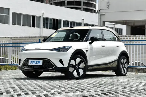 Smart #1 оновили: 800-вольтова архітектура, зарядка 370 кВт і новий екран