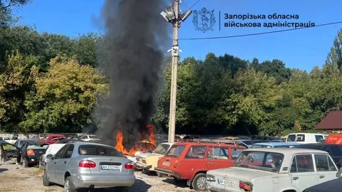 Атака FPV-дронів на Запоріжжя: пошкоджено авто, постраждав водій вантажівки