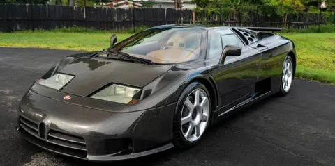 Карбоновий Bugatti EB110 1998 року виставили на аукціон за $3 мільйони