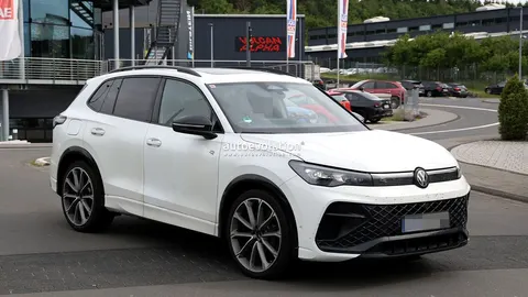 Volkswagen Tiguan R: що відомо про заряджений кросовер до прем'єри