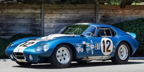 Shelby Cobra Daytona 1964 року: найдорожче американське авто виставили на аукціо