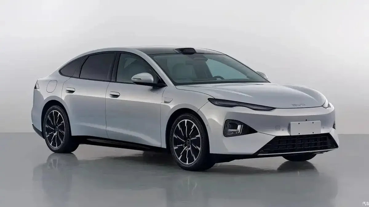 BYD Seal 07: новий електрокар із запасом ходу понад 700 км розкрили до прем'єри