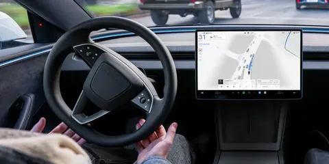 Tesla FSD Supervised схвалили в Чехії: що це означає для власників