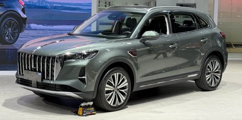 Hongqi HS5: оновлений кросовер вийшов на ринок Китаю — що змінилося