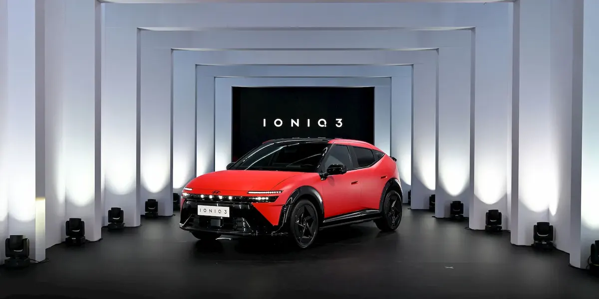 Hyundai відкрив замовлення на електрокросовер IONIQ 3: ціни і характеристики