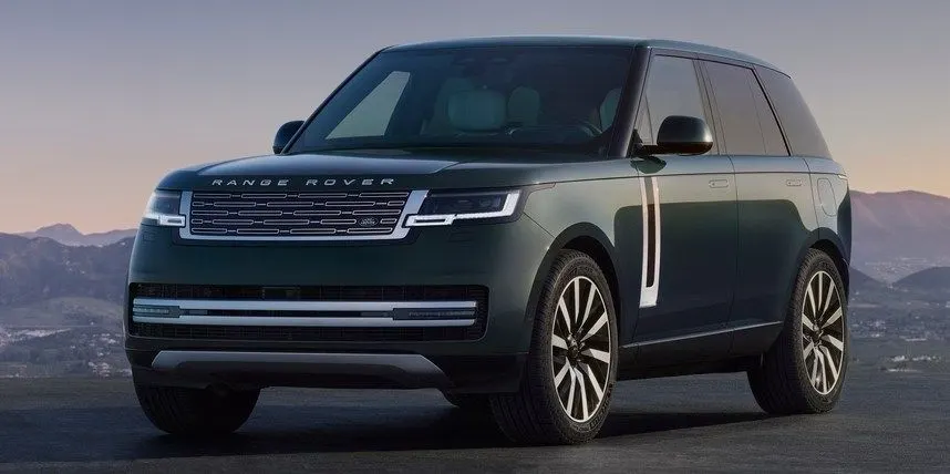 Range Rover Electric виходить на ринок: запас ходу до 598 км і зарядка 10–80% за 22 хвилини
