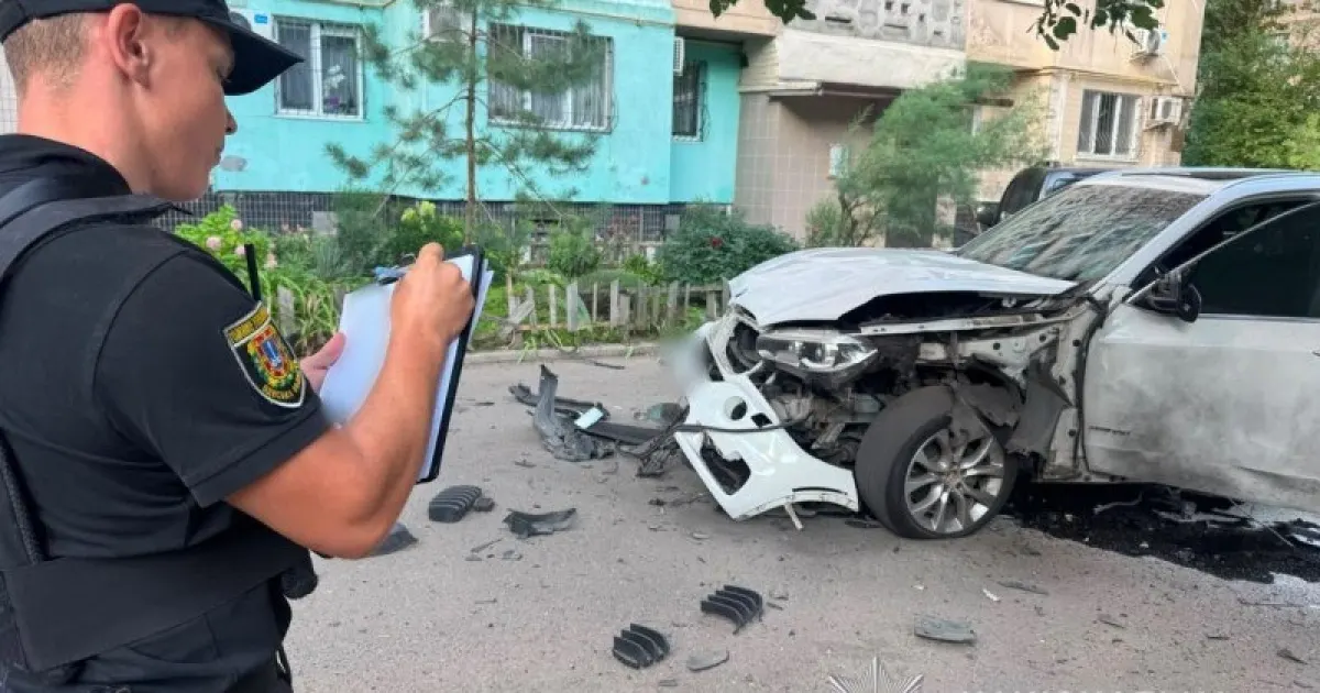 В Одесі вибухнув позашляховик: водій поранений, СБУ кваліфікувала як теракт