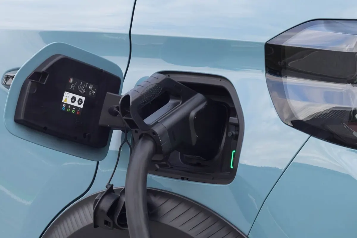 Іспанія запускає програму Auto+: до 12 000 євро на електрофургони