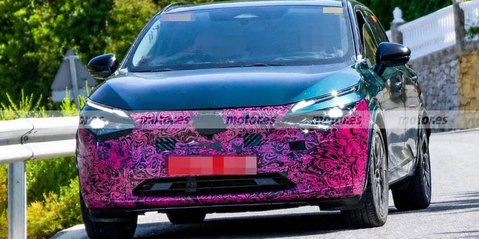 Nissan Qashqai 2028: перші фото прототипу та що зміниться в моделі