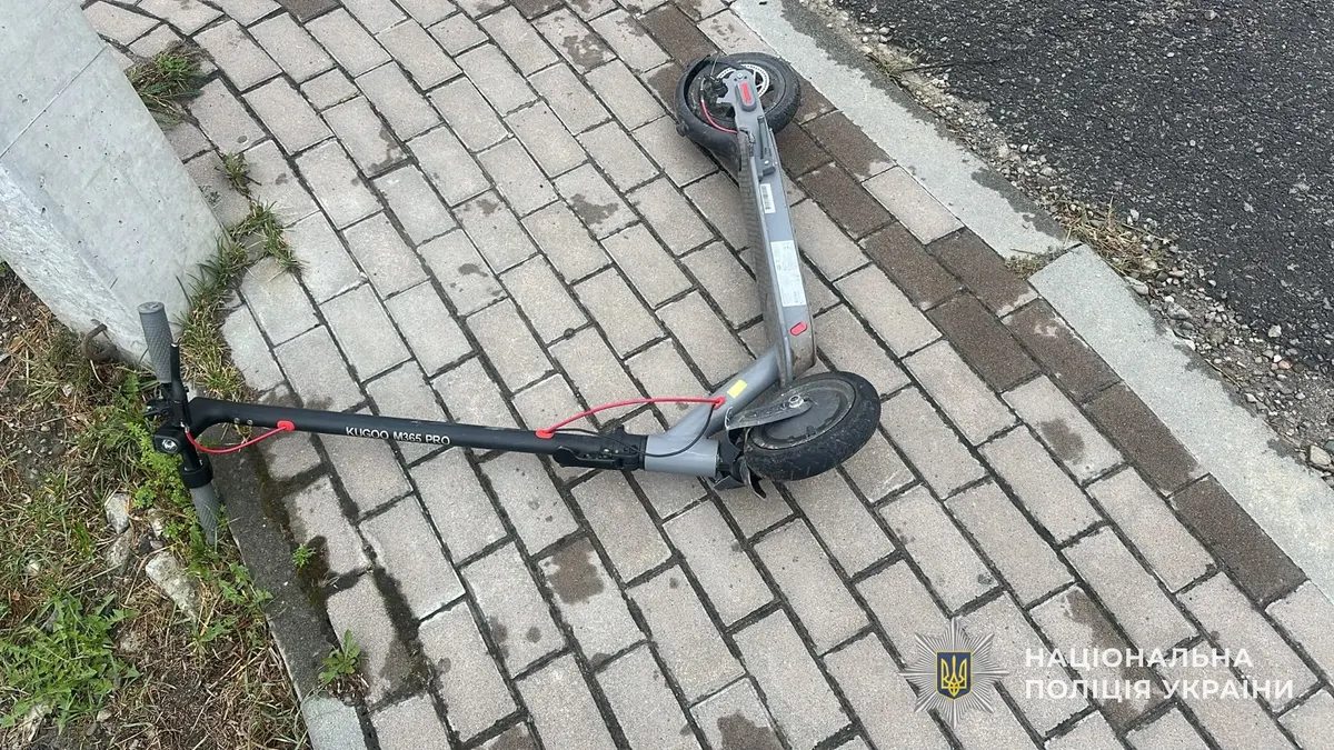 На Львівщині Polestar збив 11-річного хлопця на електроскутері: відкрито провадження