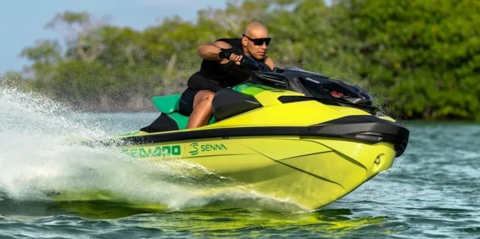 Sea-Doo RXP-X Senna 350: найшвидший гідроцикл у світі присвятили Айртону Сенні