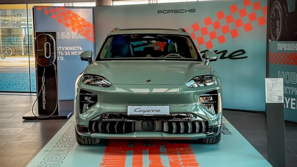 Porsche Cayenne 2026: в Україні стартують продажі електричного кросовера