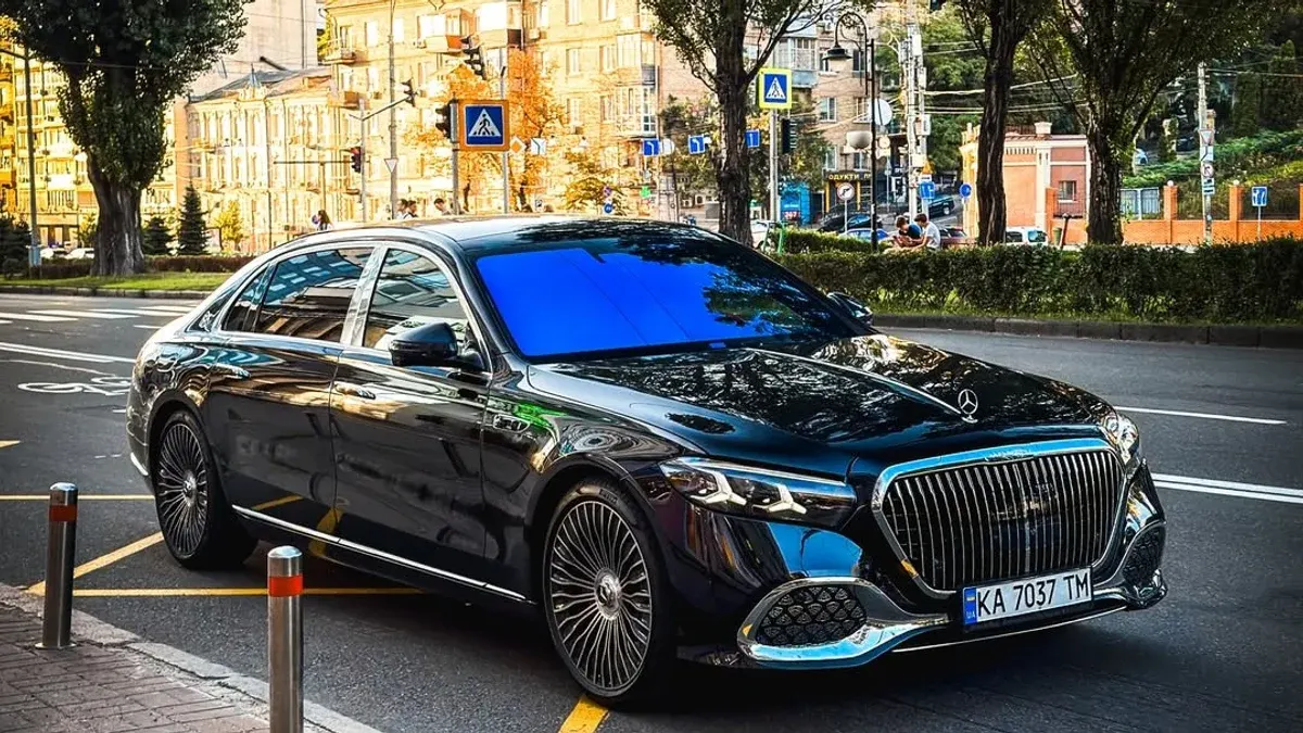 Mercedes-Maybach S680 з V12 вийшов на український ринок: ціна і оснащення