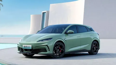 BYD підвищив прогноз експорту до 2 млн авто: що це означає для ринку