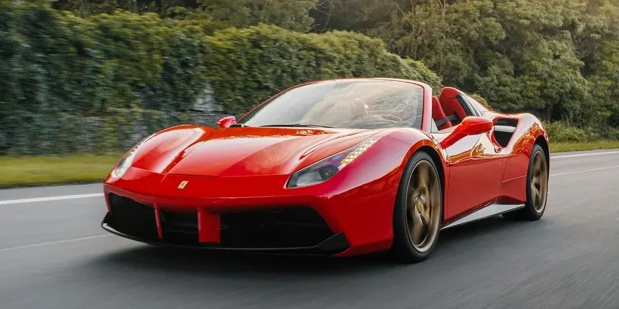 Ferrari розписала чергу на рік уперед: нові замовлення — лише на 2028 рік