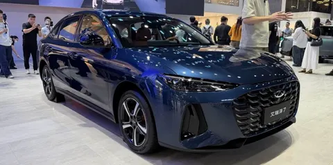 Chery повертає Arrizo 7: оновлений седан показали в Ченду