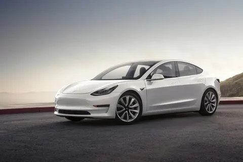 Тест Tesla Model 3 після 125 000 км: батарея зберегла 92% ємності